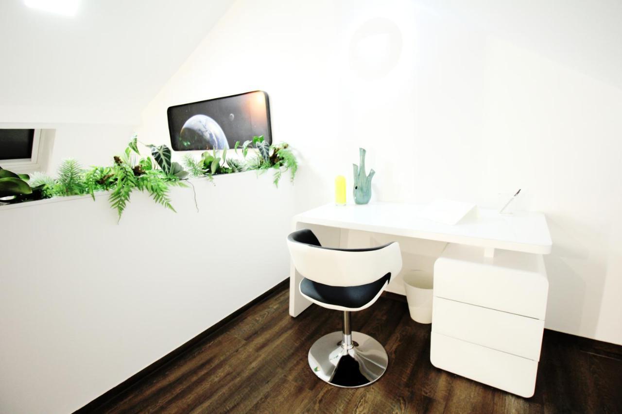Secret Hideaways Space Loft Wohndesign Auf 2 Etagen L 450M Bis Uni 뒤스부르크 외부 사진