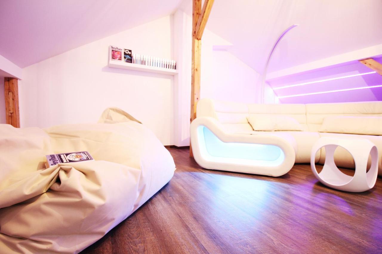 Secret Hideaways Space Loft Wohndesign Auf 2 Etagen L 450M Bis Uni 뒤스부르크 외부 사진